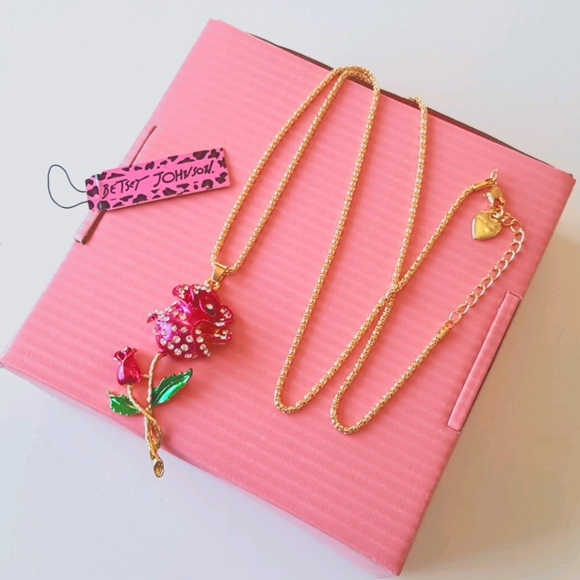 Betsey Johnson Style Necklace Rose with Crystal Pendant Chain - Picture 4 of 12